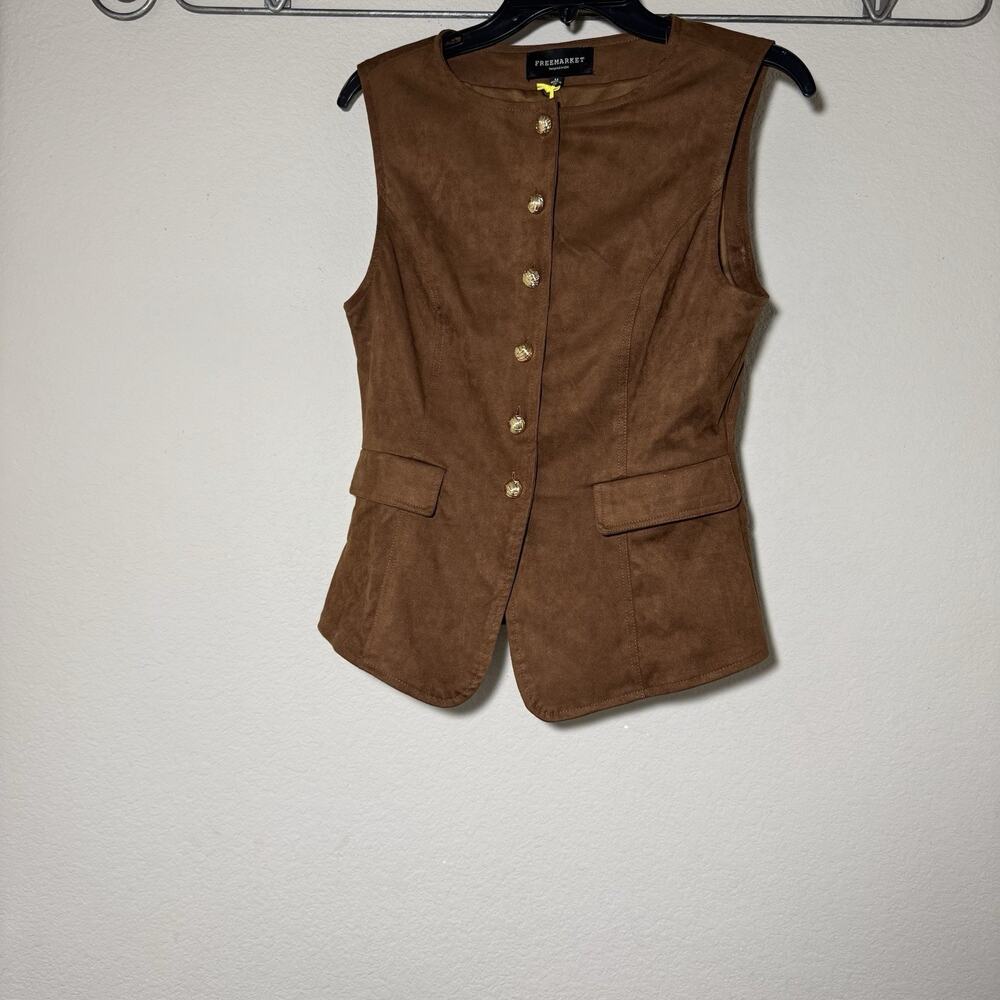 NWT Freemarket Fully Lined Brown Vest Gold Buttons Medium Soft Casual Cowgirl M